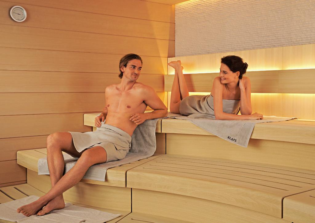 Renovieren Bad Das Saunabaden hat erstaunlich viele gesundheitliche Vorteile. FOTO: GÜTEGEMEINSCHAFT SAUNABAU, INFRAROT UND DAMPFBAD E.V. Sauna: Viele lieben s heiß Erfunden haben es die Finnen.