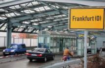 EIN RAUM DER OFFENEN GRENZEN Seit die Grenzkontrollen im Schengenraum 2008 weggefallen sind, kann auch die Stadtbrücke zwischen Frankfurt/Oder und Slubice ohne Passkontrollen passiert werden.