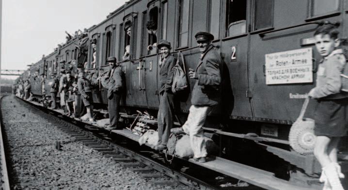 Inhalt TITELTHEMA 14 LOWA, LUNIN, LOKKOLONNEN Die Deutsche Reichsbahn in der sowjetischen Besatzungszone und in der DDR 1945 bis 1955.