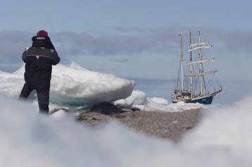 Erleben Sie den Segeltörn auf Spitzbergen 2017 BUCHSTABENGRÖSSE Spitzbergen 2017 Route: Longyearbyen (NO) - West- und Nordküste von Spitsbergen - Longyearbyen Am Mittag erwartet Sie die Crew der