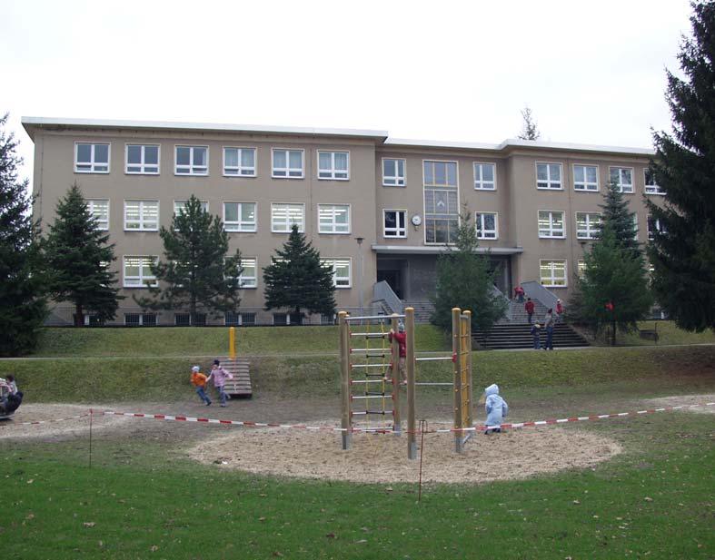Schulname: Grundschule Friedrichshain Anschrift: 03159 Döbern, Kirchweg 1a Schulnummer: 101254