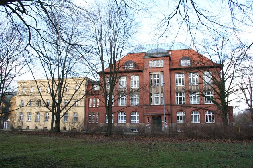 Schulname: Oberstufenzentrum 1 Forst Anschrift: 03149 Forst/Lausitz, Heinrich Heine Straße 14-16 Schulnummer: