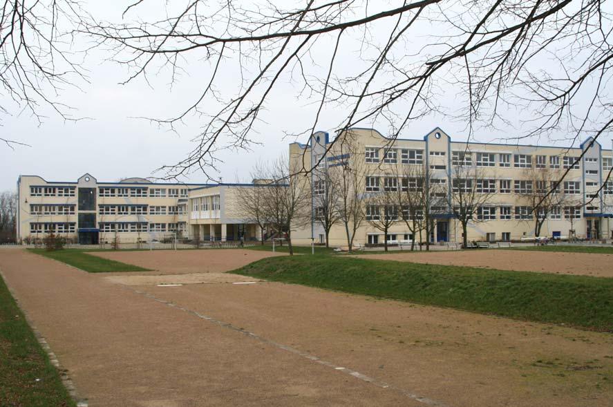 Schulname: Oberschule Marie & Pierre Curie Anschrift: 03172 Guben, Platanenstraße 11