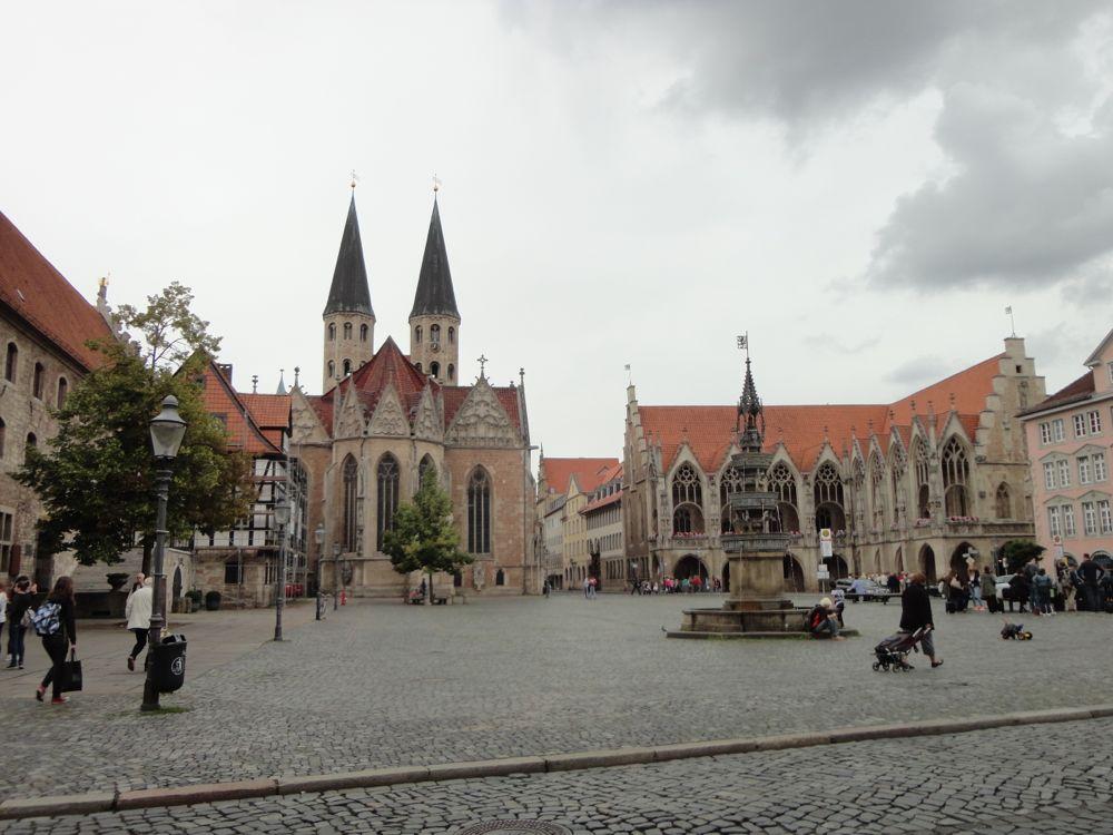 Eine Stadtbesichtigung und eine Führung im Braunschweiger Dom standen auf dem Programm.
