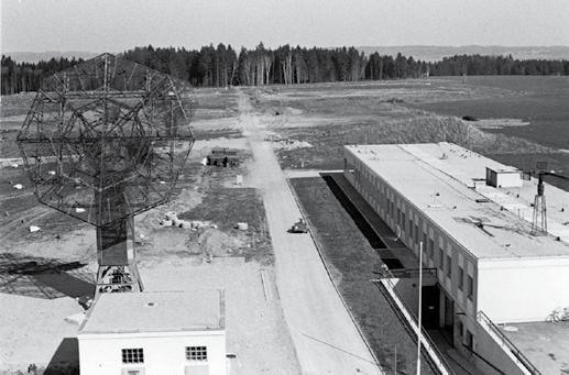 Dazu gehörten neben der Station in Weilheim das GCC in Oberpfaffenhofen und die bis dahin von der GfW betreuten polaren deutschen Bodenstationen.