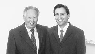 Anlässlich der Gründung der St. Galler Gesellschaft für Integriertes Management im Jahre 2002. Im Bild mit Christian Abegglen, Präsident und Begründer der Gesellschaft.