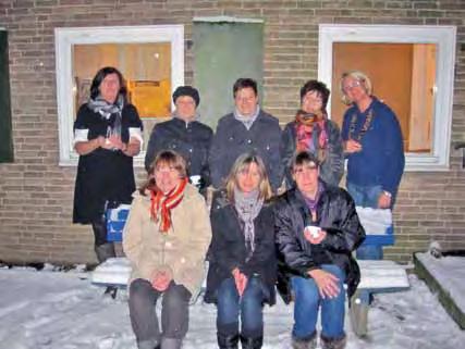 MC 01/2011 Seite 23 Eiszauber Unsere Mütterkreis-Gruppe freut sich immer nach der erfolgreichen und lohnenden Arbeit für den MC- Adventsbazar auf die nachfolgende Adventsfeier.