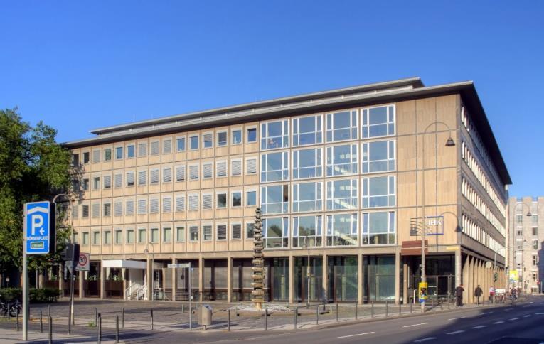 Sanierung des Hauptgebäudes der IHK Köln Entwurfsplanung der von