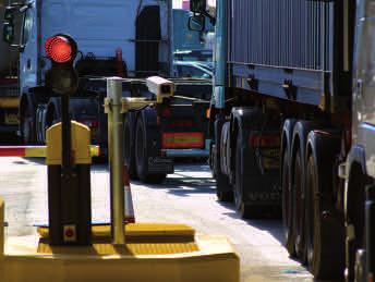 in Häfen Containerterminals Umschlagterminals Schiene/Straße Zollbereichen Grenzübergängen Dieses System verbessert die Abläufe durch