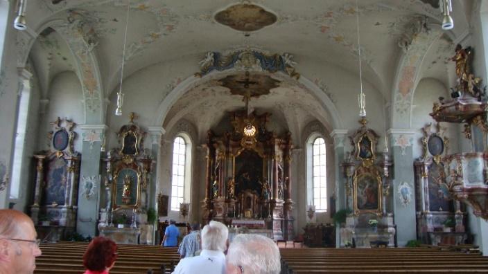 Peterskirche (Kriegerkapelle) mit Rundapsis und Fresken, älteste
