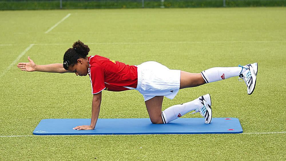 Übung 6: Rücken, Schultern, Gesäß und Oberschenkelrückseite