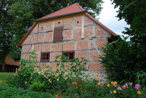 Gemeindenachmittage Sie sind herzlich eingeladen zu den Gemeindenachmittagen für alle älteren Gemeindeglieder um 15.00 Uhr mit Andacht und Kaffeetrinken im Pfarrhaus in Wattmannshagen.