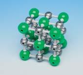 25,70 Natriumchlorid, neue Version insgesamt 27 Atome, Cl-Ionen sind größer als