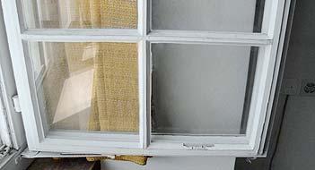 Entfernen von asbesthaltigem Fensterkitt Asbesthaltiger Kitt (festgebundener Asbest) Arbeiten und Gefährdungen Sichtkontrolle, Fenster aus Halterung entfernen: keine oder nur geringe Freisetzung von