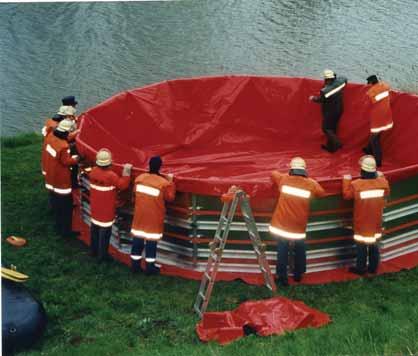 Der Vertrieb erfolgt direkt und über namhafte Feuerwehr- und Umweltschutzausrüster im In- und Ausland.