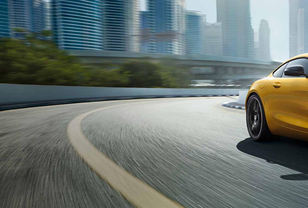 12 Performance. Im Grenzbereich. Er wurde gebaut, um pures Sportwagenfeeling zu erzeugen: der Mercedes-AMG GT S.