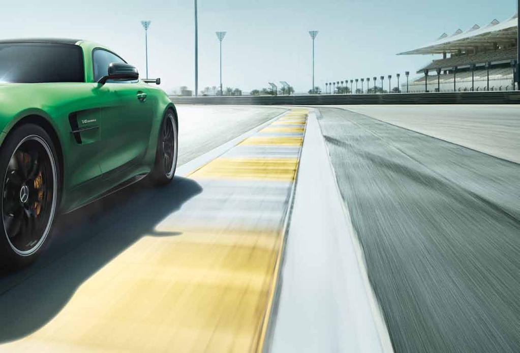 25 Entwickelt auf der Rennstrecke. Gebaut für die Straße. Der neue Mercedes-AMG GT R. Seit Jahrzehnten messen wir uns im Motorsport mit den Besten.
