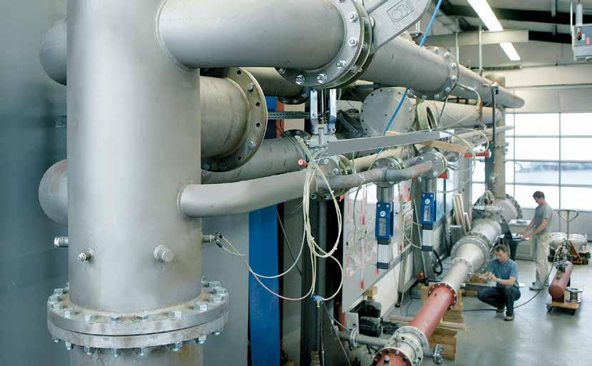 Garantierte Genauigkeit für COMBIMASS Biogasmengenmessgeräte Um die Genauigkeit der Messund Regelsysteme garantieren zu können, werden mit entsprechenden Gasgemischen exakt die Druck-, Temperatur-