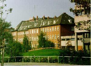 nachgeordnete Dienststelle. Die Leitstelle ist dem Institut für Sicherheit und Qualität bei Milch und Fisch in Kiel angegliedert.