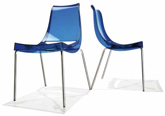 Chiacchiera Struttura: sedia impilabile in tubo d' acciaio Ø 16 x 2mm, cromato, verniciato argento o in acciaio inox. Scocca: polipropilene, ASA+PC o in policarbonato.