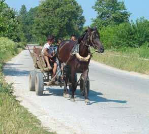Originaltour Bulgarien 171 Bulgarische Impressionen Wunder der Natur & Kultur. Auf dem Land begleiten Sie Esel- und Pferdefuhrwerke, in den Städten pulsiert das Geschäftsleben.