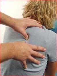 4.2 Massagen als Event Alternative Maßnahme Ziele: Vorbeugen von chronischen Beschwerden Inhalte: Lösung von Verspannungen im Rücken-, Schulter- und Nackenbereich