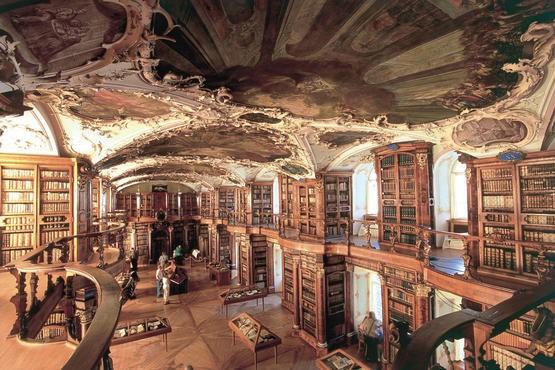 Stiftsbibliothek St. Gallen Hajnal Miklós Nach einer Besichtigung der Stadt St.