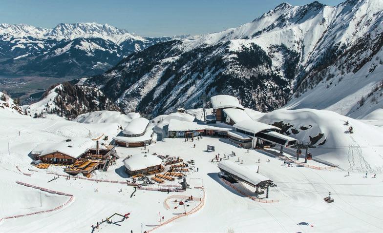 Shop & Depot direkt am Gletscher Auszeit für die Eltern Längste Kinder betreuungszeiten im Ort No need to carry your equipment around Shop & ski depot directly on the glacier Holidays for parents