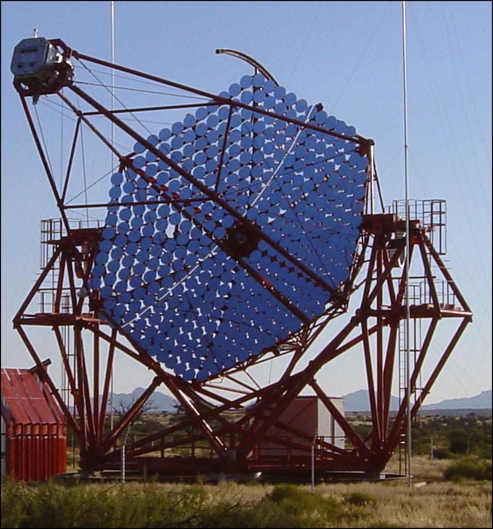 4 mal 108 m 2 Spiegel Das H.E.S.S.-Teleskop in Namibia H.