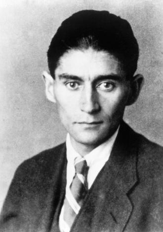 Kafka hatte sein ganzes Leben große Probleme mit seinem Vater und nicht kleine Probleme mit Frauen er war