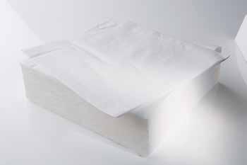 Einwegartikel Protect Patientenschutzserviette aus zwei Lagen Papiervlies mit einer Polyäthylen- Beschichtung.