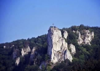 LUBW Landkreis Steckbriefe - Seite 24 Petersfelsen & Petershöhle Geotop-ID ND8437024 Beuron Beuron 7919