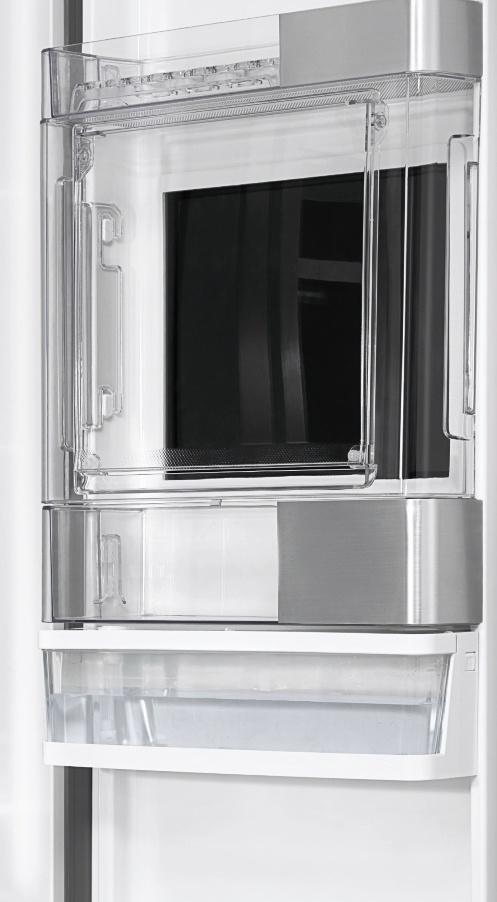 HYGIENISCHER GLASWASSERTANK Der komplett aus Glas gefertigte Tank unter dem Türfach hält Wasser und Eis so rein und