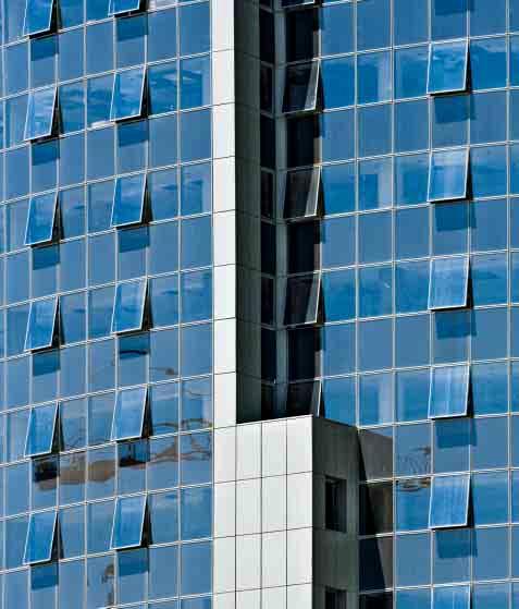 Aluminium Systeme für Fassaden und Lichtdächer Schüco 5 Steigende Energiekosten durch immer knapper werdende natürliche Ressourcen und zu hohe CO 2 -Emissionen erfordern ein Umdenken und die Fest