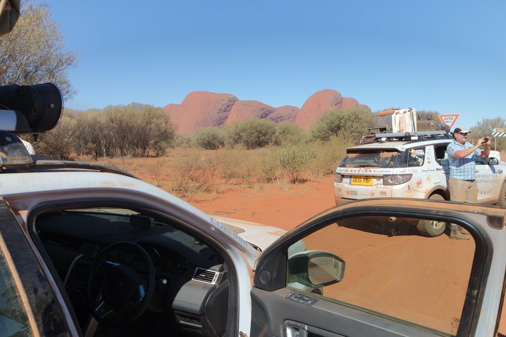 Land Rover Experience Australia 2015: leider wurde der Ayres Rock nicht so blutrot angestrahlt, wie man es von Fotos sonst kennt.