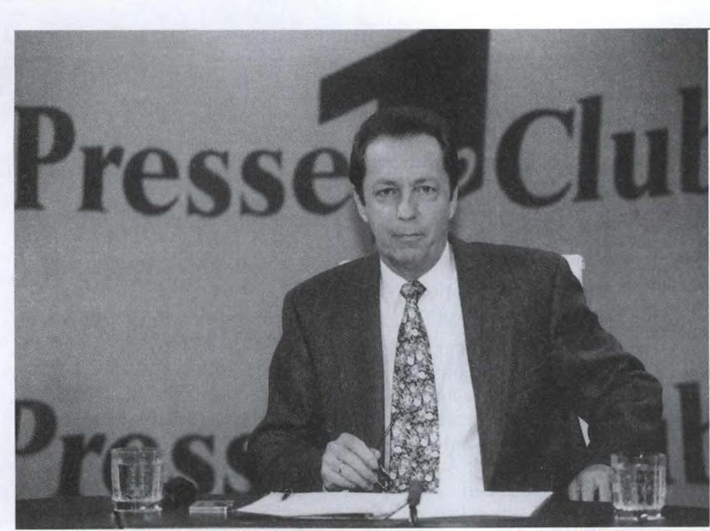 Am 2. Juni 1996 moderierte BR-Fernsehdirektor Dr. Gerhard Fuchs seinen 200. ARD-Presseclub.