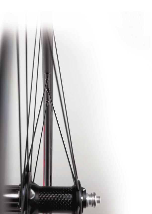 76 Laufräder TECHNOLOGIEN 77 G3 CULT, steht für Ceramic Ultimate Level Technology.