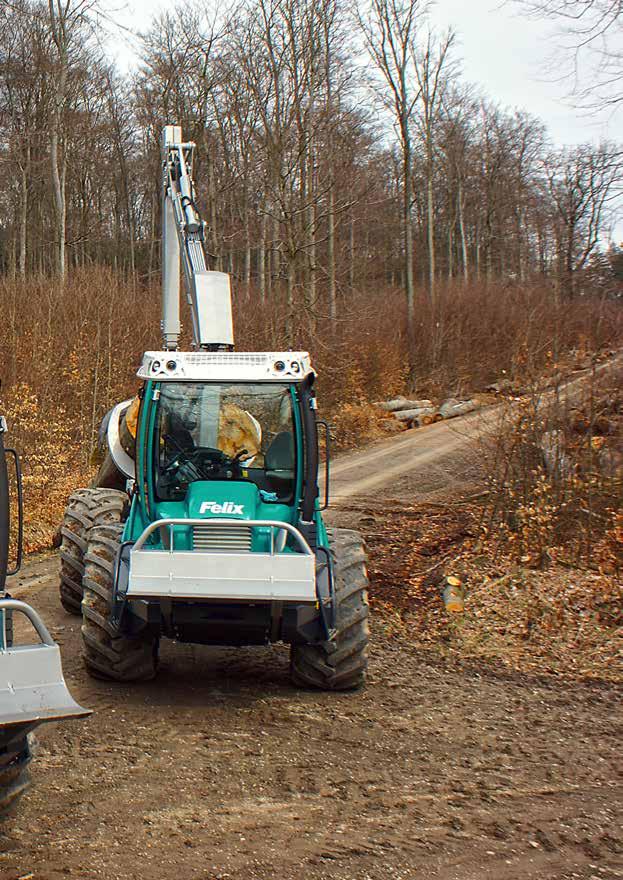 Forstspezialschlepper Felix Der Pfanzelt Forstspezialschlepper Felix kann im Baukastensystem zusammengestellt und so an das jeweilige Einsatzgebiet angepasst werden.