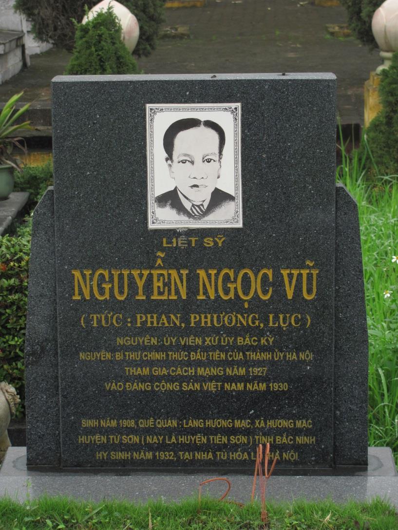 b) Nguyễn Ngọc