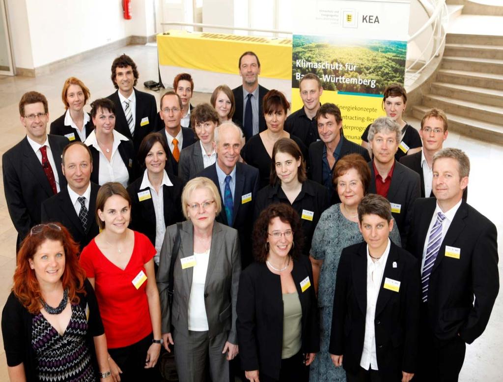 Die Landesenergieagentur seit 1994 Mitwirkung an der Klimaschutzpolitik des Landes Baden-Württemberg durch Unterstützung von Kommunen und KMU s Energieeinsparung Nutzung erneuerbarer Energien
