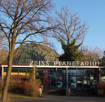 14 Stiftung Planetarium Berlin PLANETARIUM AM INSULANER WILHELM-FOERSTER-STERNWARTE Munsterdamm 90, 12169 Berlin Tel +49 30 790093-0 Fax -12 info@planetarium.berlin www.planetarium.berlin planetarium.