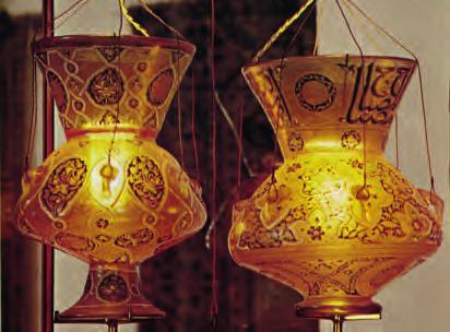 Ortstermin Luxusleuchte aus der Latrine Eine gläserne Lampe orientalischen Typs aus dem spätmittelalterlichen Ulm Vor nunmehr bereits vier Jahren erschien im 36.