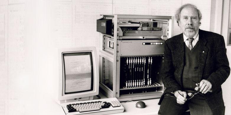 ETH: Pionierin der modernen Informatik 25 1968 1990: Niklaus Wirth entwickelt an der ETH die