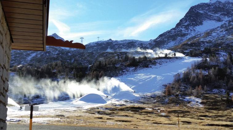 Moritz im Dezember 2015 Um Kunstschnee erzeugen zu können, braucht es viel Wasser und Temperaturen unter 0 C.
