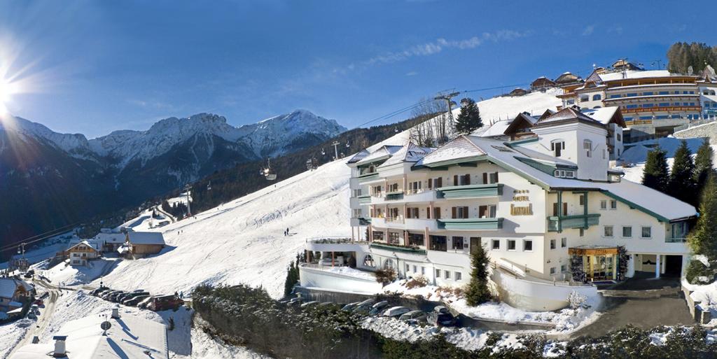 www.hotelkristall.it Angebote 2014/15 First Snow - 7 bzw. 5 Nächte zum Preis von 6 bzw. 4 28.11.