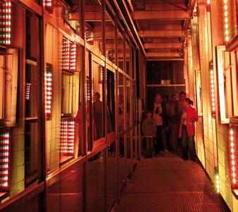 Programm / Lange Nacht der Museen / Lange Nacht der Forschung Lange Nacht der Museen Das Ars Electronica Center darf bei der österreichweiten Langen Nacht der Museen natürlich nicht fehlen.