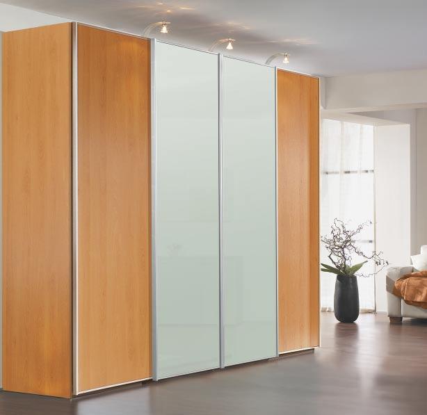 Then the simplicity of RAVENNA sliding door wardrobes will make a big impression: unadorned and understated in design, these wardrobes are