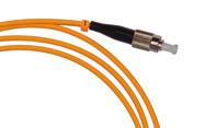 Das ankommende sowie die abgehenden optischen Kabel können direkt an den Verteiler angeschlossen werden, so dass mögliche Fehlerquellen und unnötige Übergänge vermieden werden.