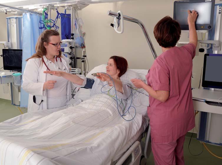 Was ist eine Stroke Unit? Eine Stroke Unit ist eine spezialisierte Station einer Klinik mit der Möglichkeit der besonders intensiven Betreuung von Patientinnen und Patienten mit akutem Schlaganfall.