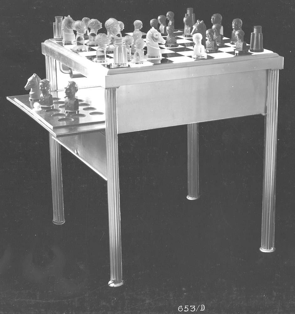 Abb. 2001-02/590 Musterbuch Hoffmann 1930 (1927), Tafel 77, Sammlung Neumann / jetzt Corning Museum of Glass Entwurf Schachspiel von Prof.